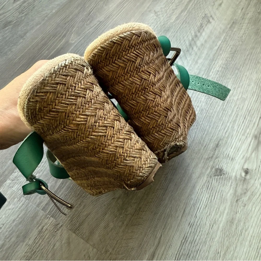Daytrip Wedge Heel Sandals Women’s 9 Green Jute Used Worn